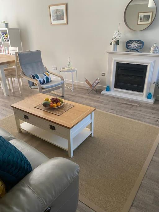 Beautiful 3 Bed Home In The Heart Of New Forest Hordle 외부 사진